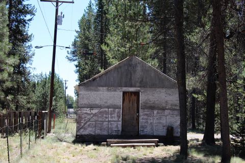 Tiny photo for 16650 Willow Lane, La Pine, OR 97739 (MLS # 220207090)