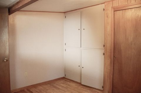Tiny photo for 16650 Willow Lane, La Pine, OR 97739 (MLS # 220207090)