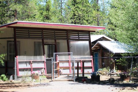 Photo of 16650 Willow Lane, La Pine, OR 97739 (MLS # 220207090)