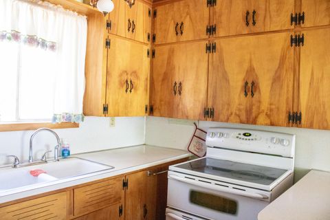 Tiny photo for 16650 Willow Lane, La Pine, OR 97739 (MLS # 220207090)