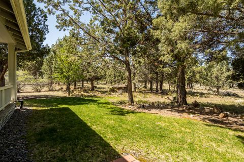 Tiny photo for 892 NW Chelsea Loop, Bend, OR 97703 (MLS # 220220163)