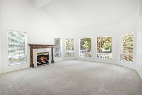 Tiny photo for 892 NW Chelsea Loop, Bend, OR 97703 (MLS # 220220163)