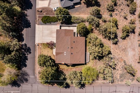 Tiny photo for 892 NW Chelsea Loop, Bend, OR 97703 (MLS # 220220163)