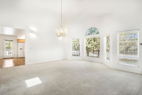 Tiny photo for 892 NW Chelsea Loop, Bend, OR 97703 (MLS # 220220163)