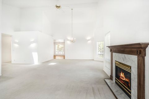 Tiny photo for 892 NW Chelsea Loop, Bend, OR 97703 (MLS # 220220163)