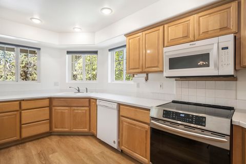 Tiny photo for 892 NW Chelsea Loop, Bend, OR 97703 (MLS # 220220163)