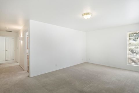 Tiny photo for 892 NW Chelsea Loop, Bend, OR 97703 (MLS # 220220163)