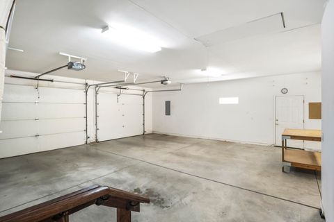 Tiny photo for 892 NW Chelsea Loop, Bend, OR 97703 (MLS # 220220163)