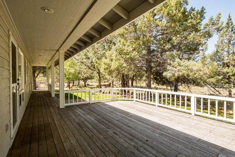 Tiny photo for 892 NW Chelsea Loop, Bend, OR 97703 (MLS # 220220163)