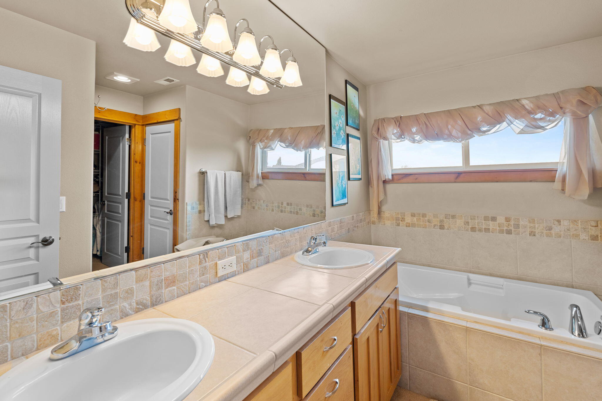 Canyon Point - Residential