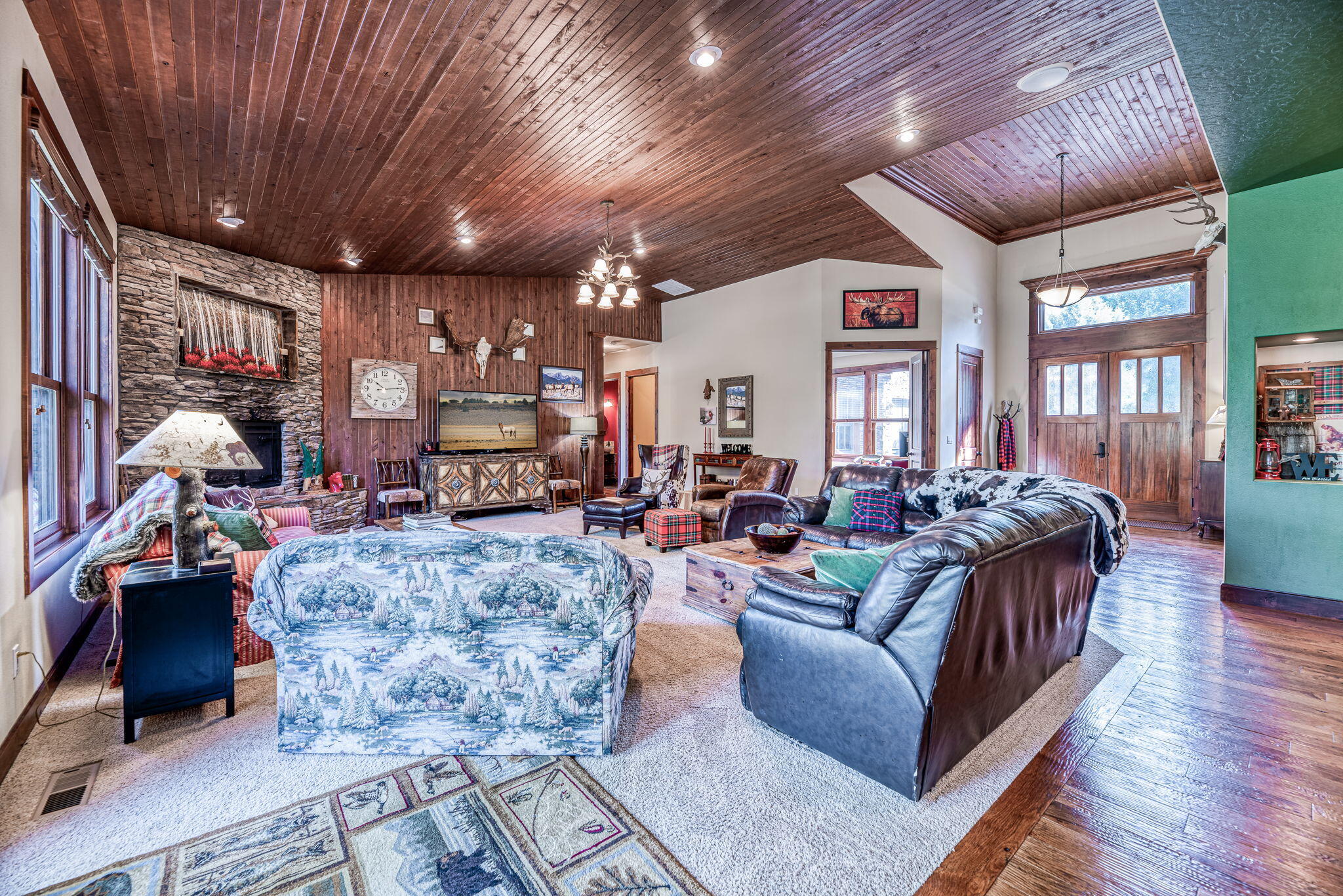 Eagle Crest - Residential