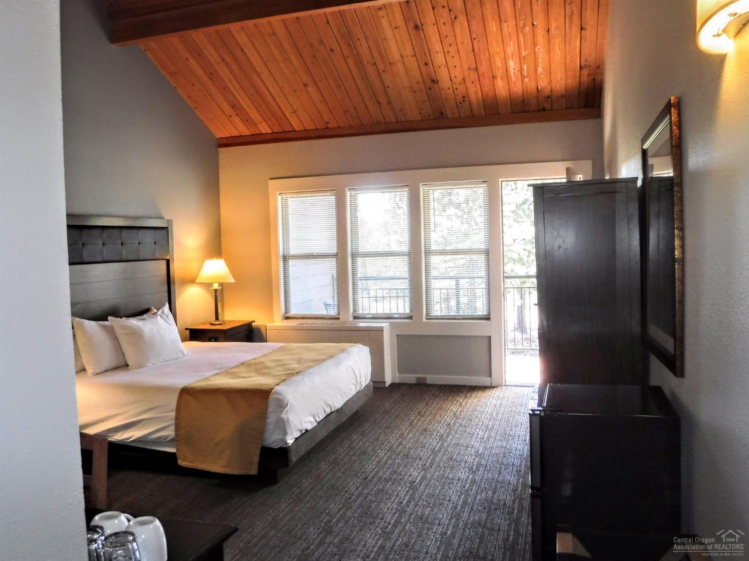 Inn Of The 7th - Residential