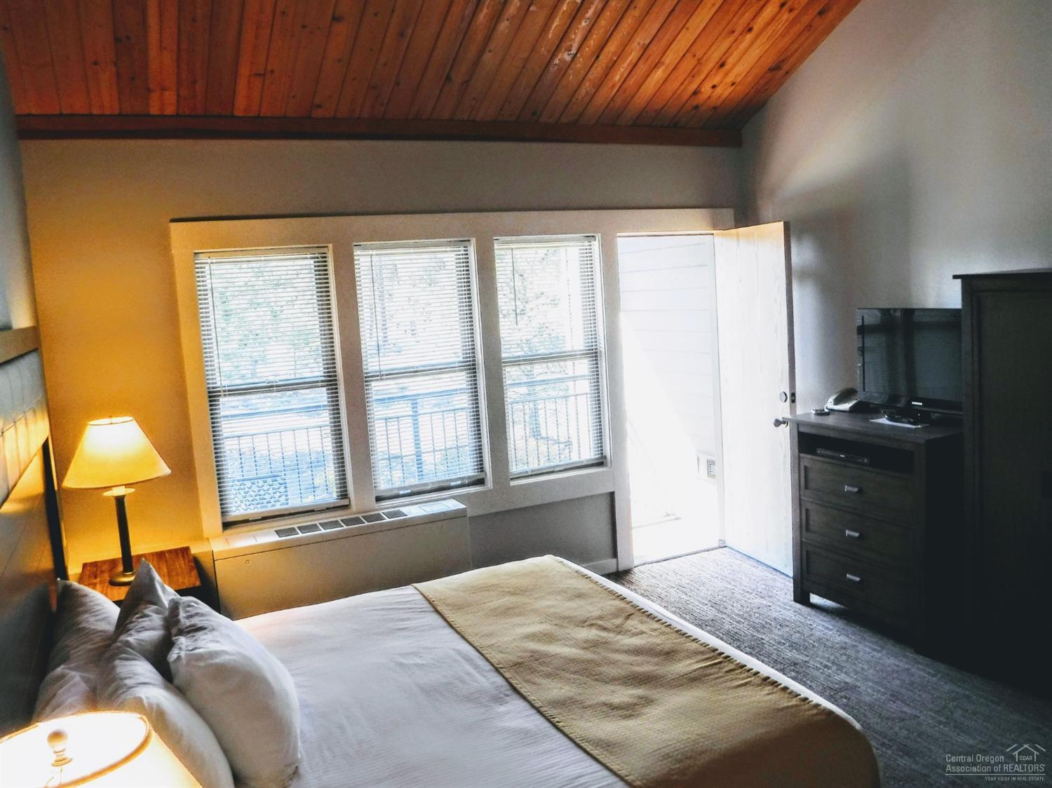 Inn Of The 7th - Residential