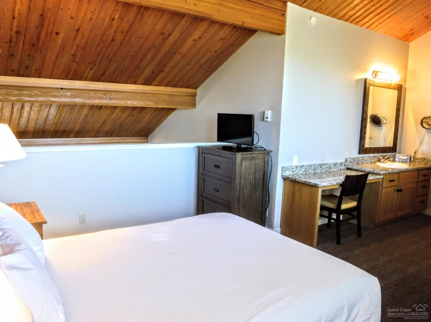 Inn Of The 7th - Residential