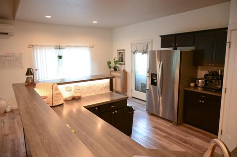 Tiny photo for 64618 Strickler Avenue, Bend, OR 97703 (MLS # 220215265)