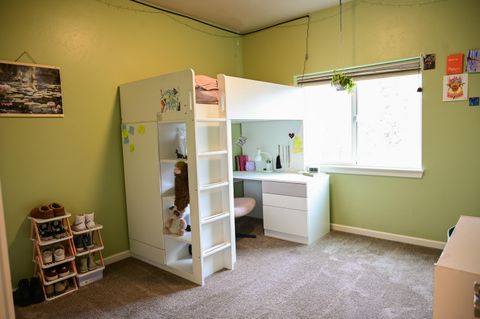 Tiny photo for 64618 Strickler Avenue, Bend, OR 97703 (MLS # 220215265)