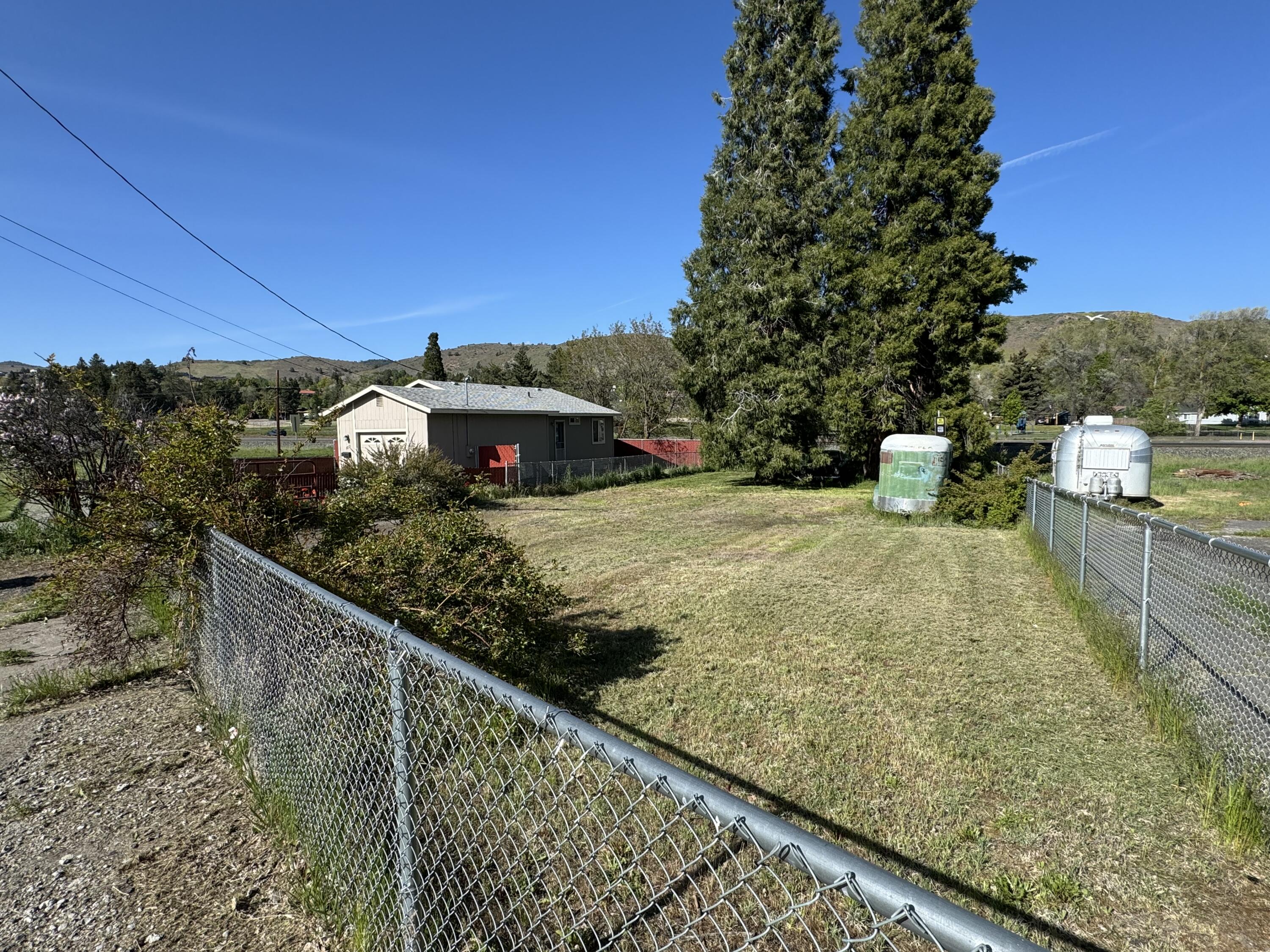 Klamath Falls -Hot Springs Addition - Land