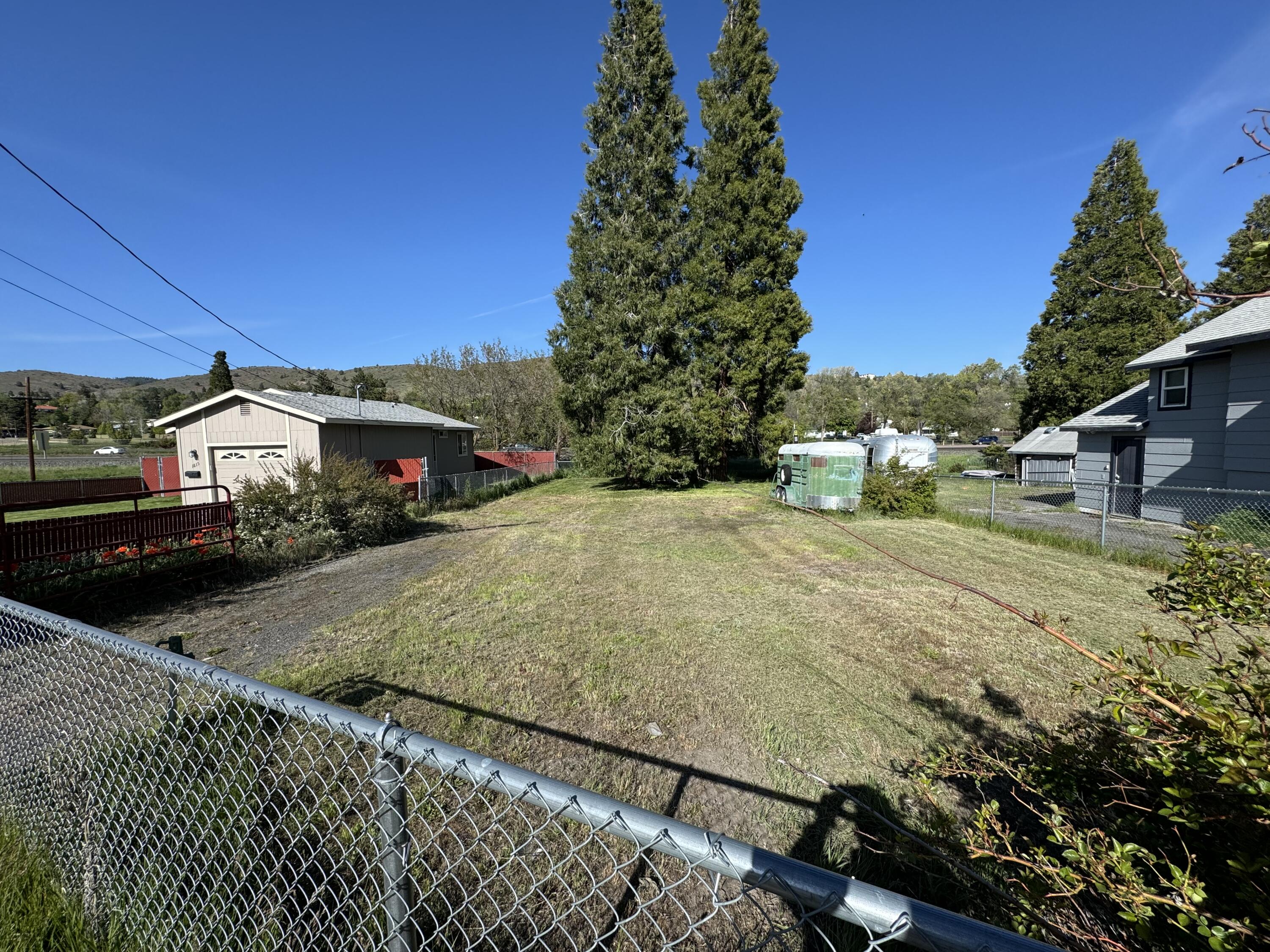 Klamath Falls -Hot Springs Addition - Land