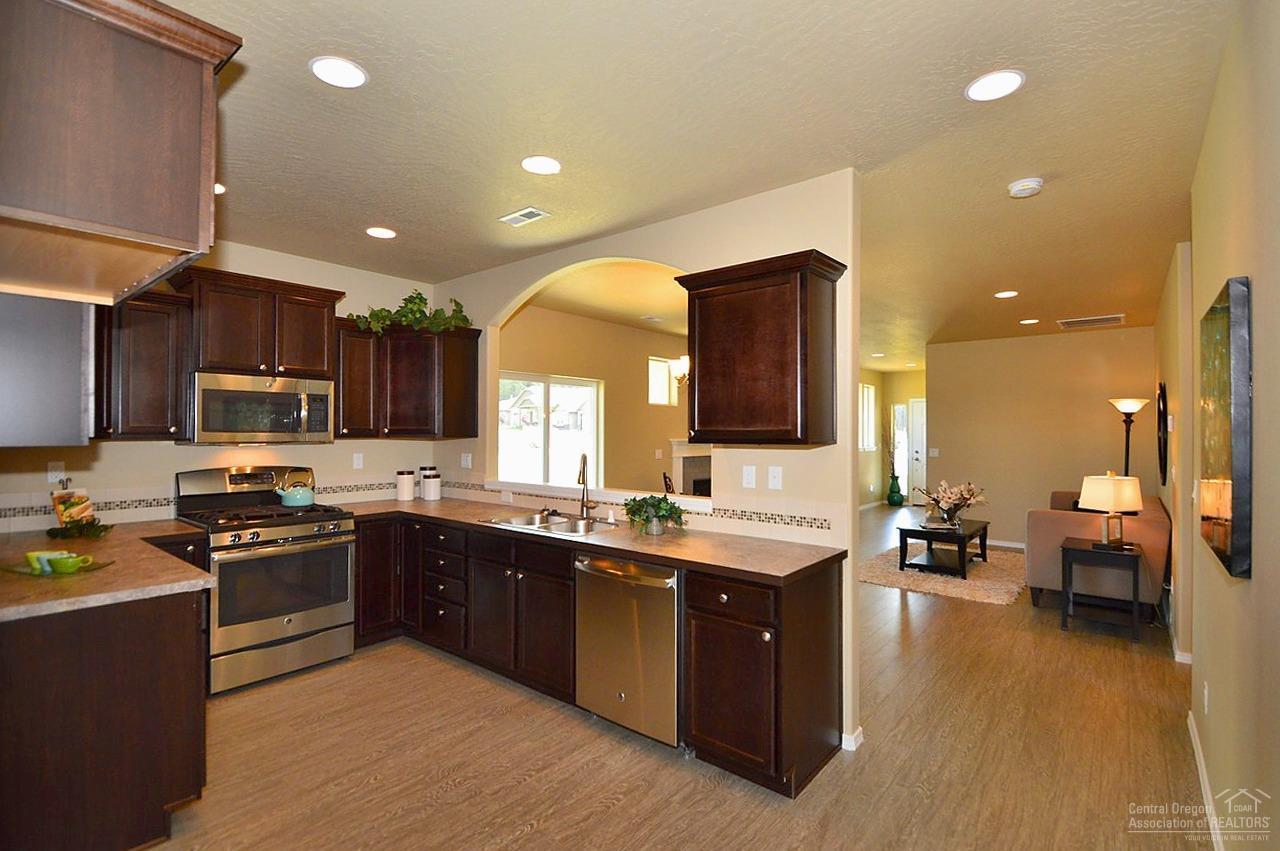 Maple Meadows - Residential