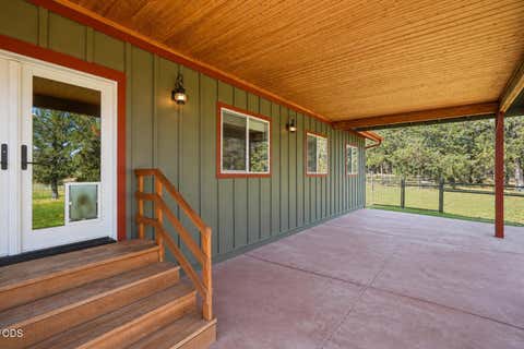 Tiny photo for 69175 Holmes Road, Sisters, OR 97759 (MLS # 220225624)