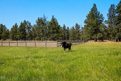 Tiny photo for 69175 Holmes Road, Sisters, OR 97759 (MLS # 220225624)