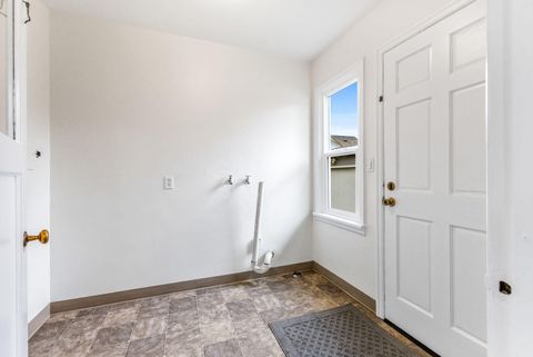 Tiny photo for 1245 Park Avenue NE, Salem, OR 97301 (MLS # 220211581)