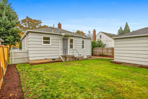 Tiny photo for 1245 Park Avenue NE, Salem, OR 97301 (MLS # 220211581)
