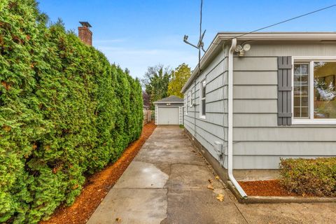 Tiny photo for 1245 Park Avenue NE, Salem, OR 97301 (MLS # 220211581)