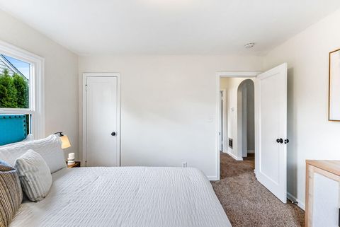 Tiny photo for 1245 Park Avenue NE, Salem, OR 97301 (MLS # 220211581)