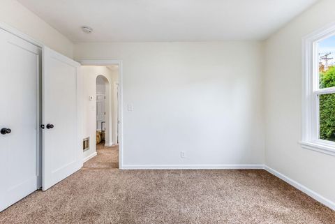 Tiny photo for 1245 Park Avenue NE, Salem, OR 97301 (MLS # 220211581)