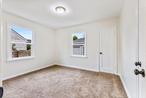 Tiny photo for 1245 Park Avenue NE, Salem, OR 97301 (MLS # 220211581)