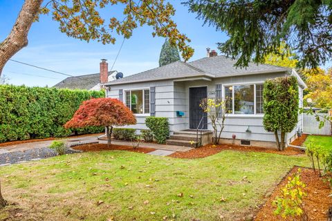 Tiny photo for 1245 Park Avenue NE, Salem, OR 97301 (MLS # 220211581)