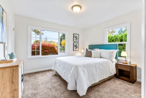 Tiny photo for 1245 Park Avenue NE, Salem, OR 97301 (MLS # 220211581)