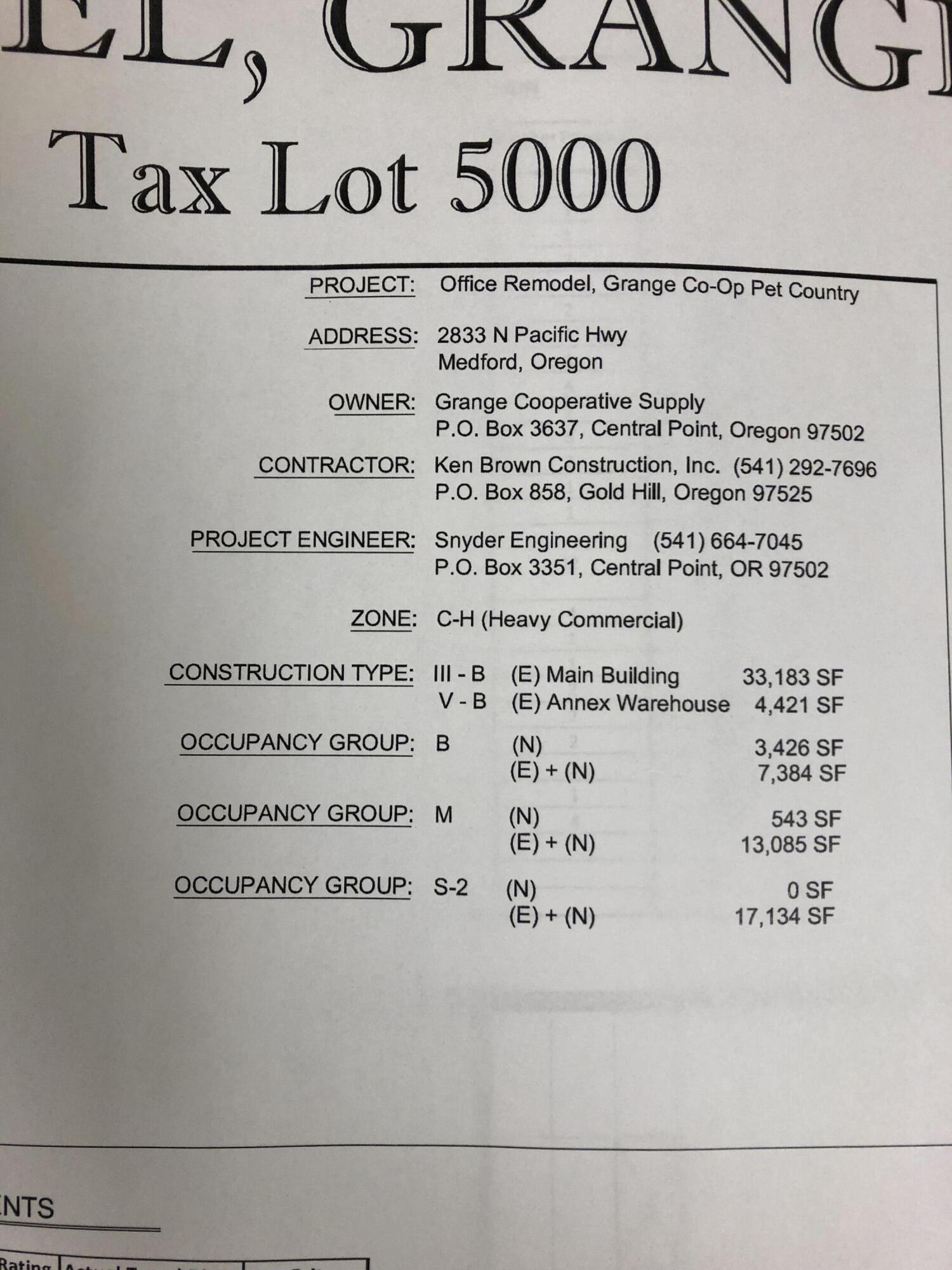 Main image without alt text