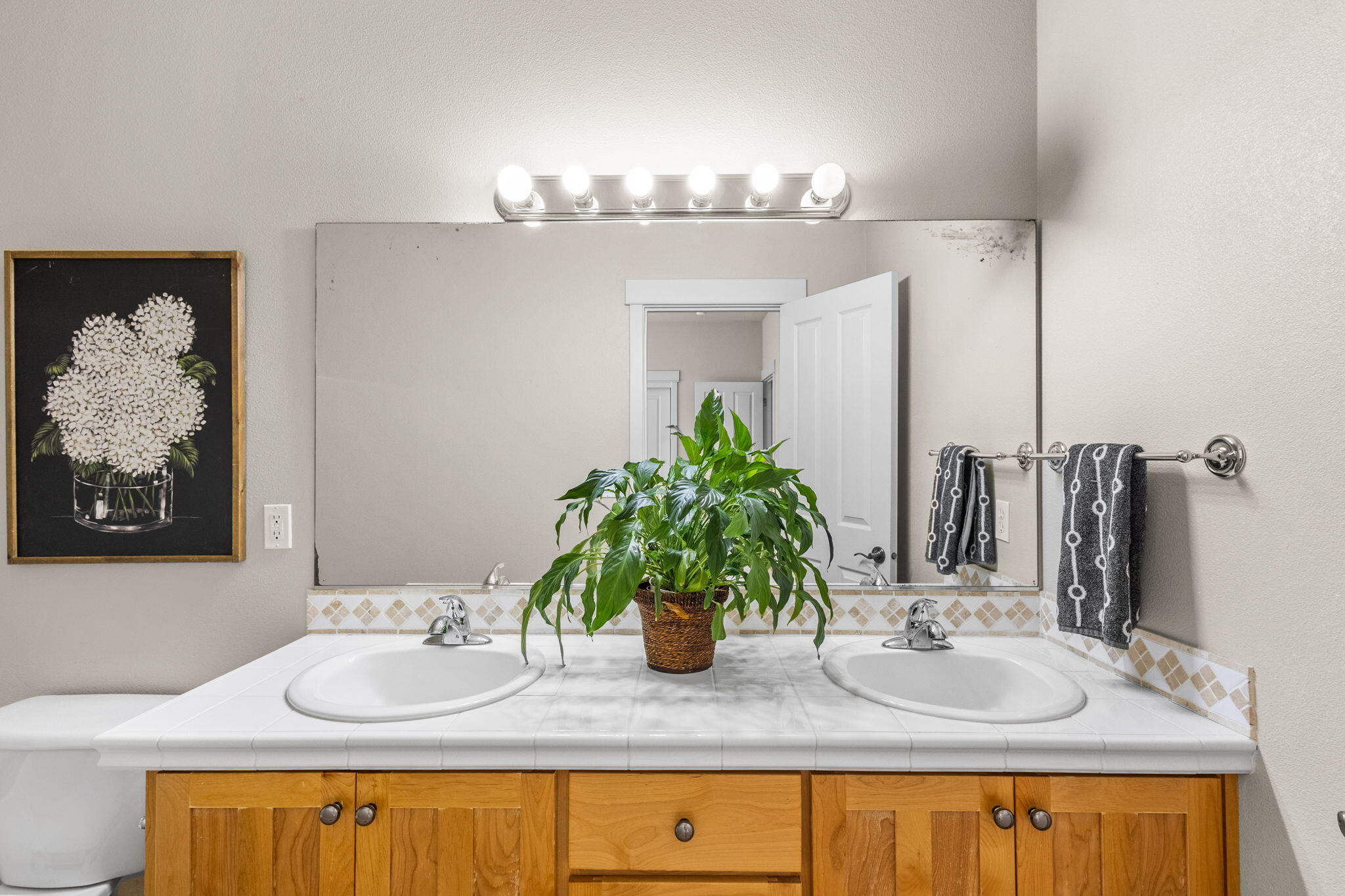 Broken Top - Residential