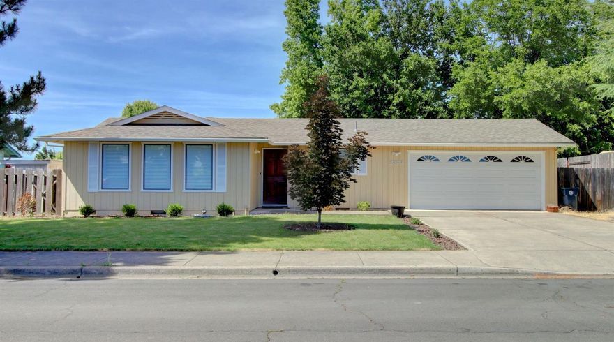 Nice ranch style home that has had some updates and is ready for it's new owners. Fresh interior paint, newer laminate flooring in main living area and kitchen. This home features 3 bedrooms, 2 baths, 1464 sq ft with nice open floor plan and good functional kitchen with lots of cabinetry and counter space. Master suite has walk-in closet ans double sink vanity. Big back yard that is fenced. There is also a 2 car garage and RV parking. This home is move in ready.