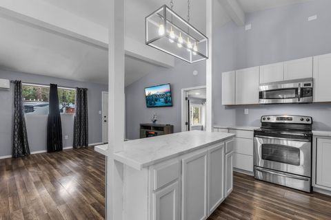 Tiny photo for 50817 Fawn Loop, La Pine, OR 97739 (MLS # 220210047)