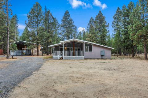 Photo of 50817 Fawn Loop, La Pine, OR 97739 (MLS # 220210047)