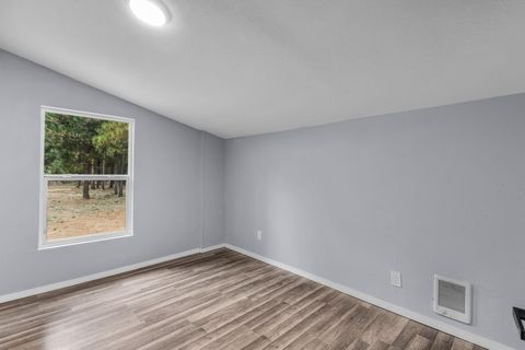 Tiny photo for 50817 Fawn Loop, La Pine, OR 97739 (MLS # 220210047)