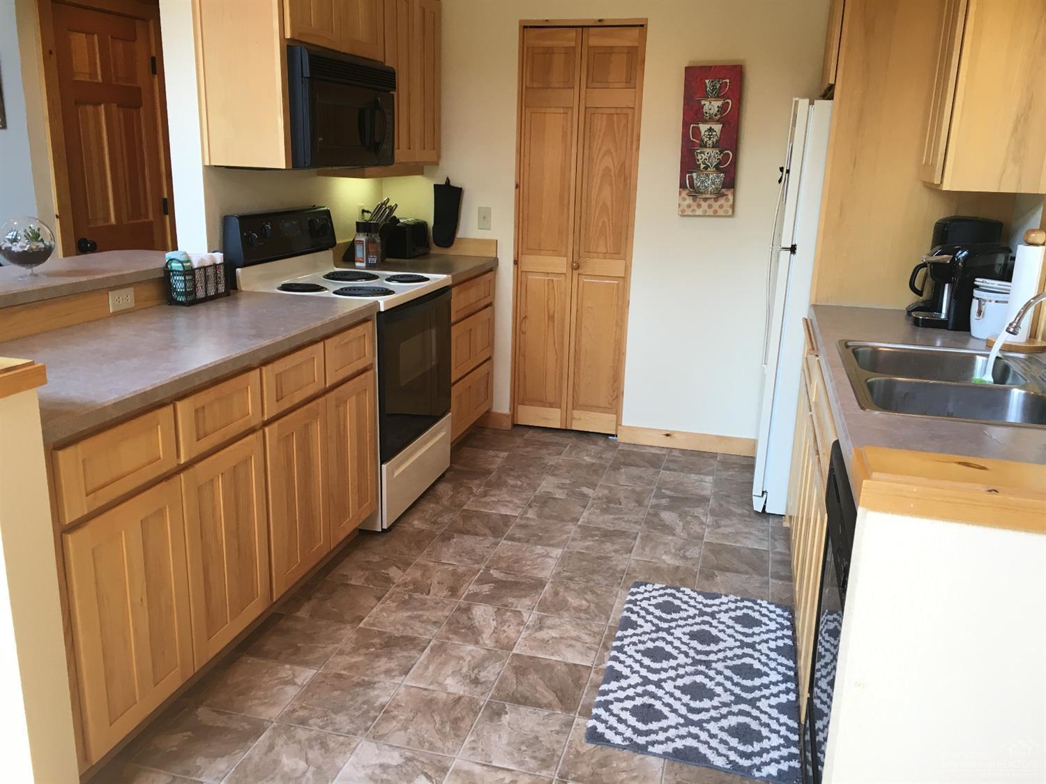 Eagle Crest - Residential