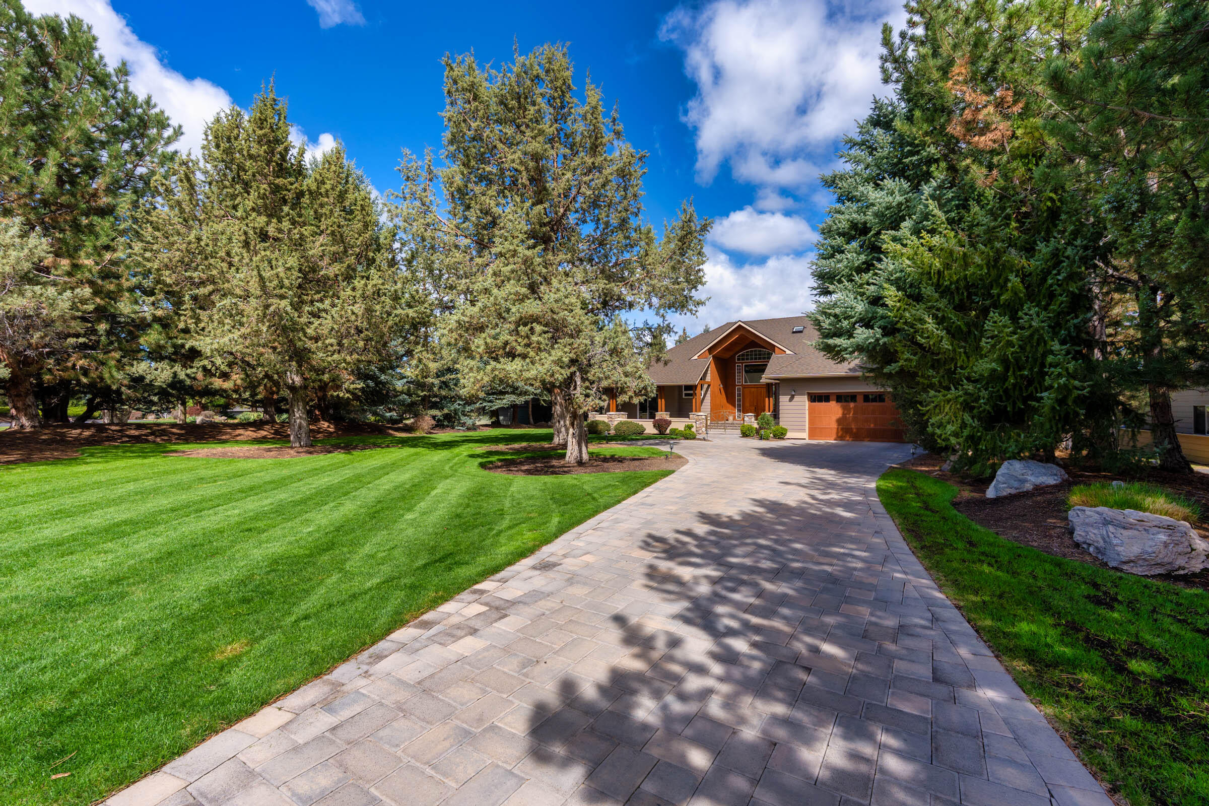 1953 Kingfisher Circle