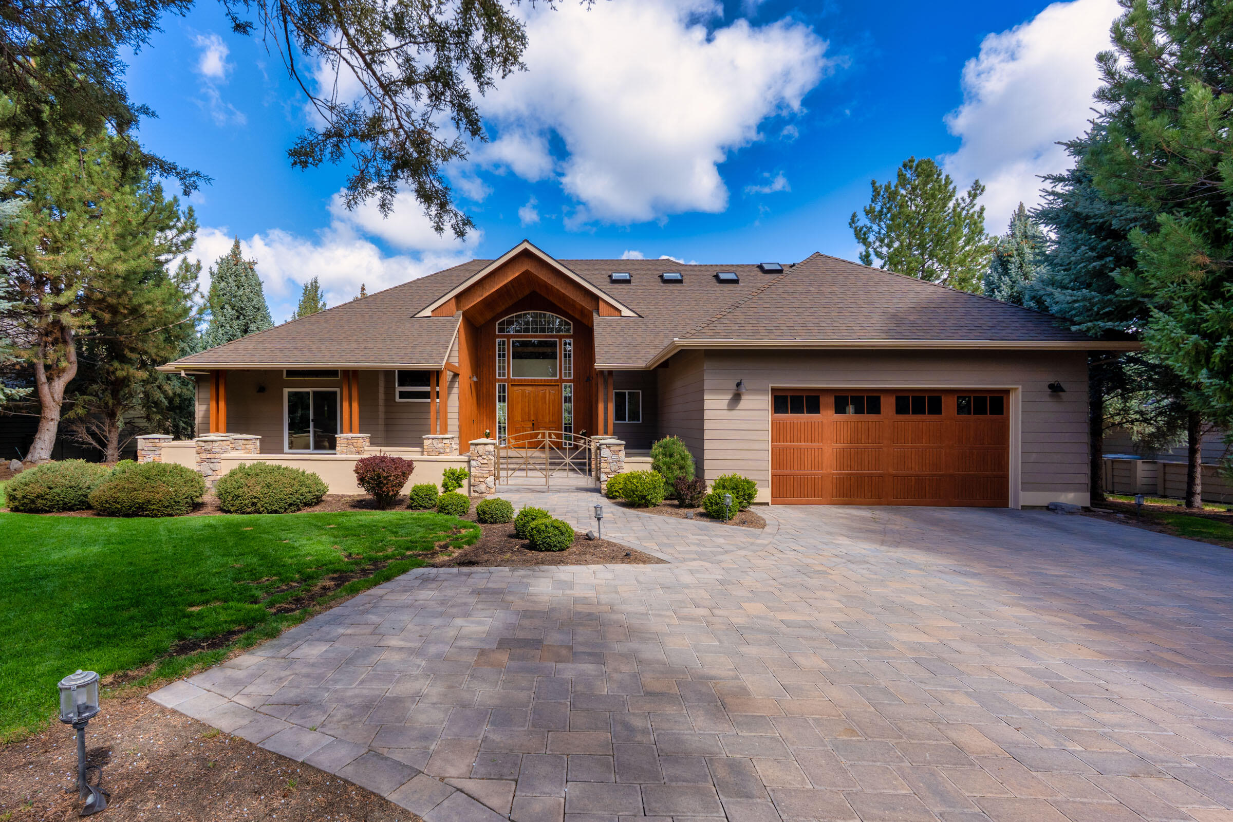 1953 Kingfisher Circle