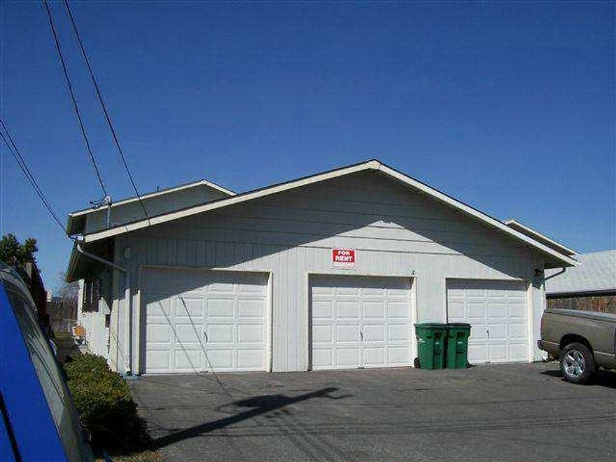 Wonderful Duplex In Great Area. Built For One Unit To Be Occupied By Owner. Both Units In Great Condition. 3 Garages, Extra Garage Rents For $60.00 A Month. Owner Financing Upon Appoved Credit 20% Down, 7.5% Interest Fully Amortized ,