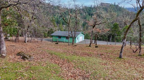 Tiny photo for 204 Shipley Terrace, Prospect, OR 97536 (MLS # 220212626)