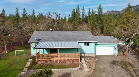 Tiny photo for 204 Shipley Terrace, Prospect, OR 97536 (MLS # 220212626)