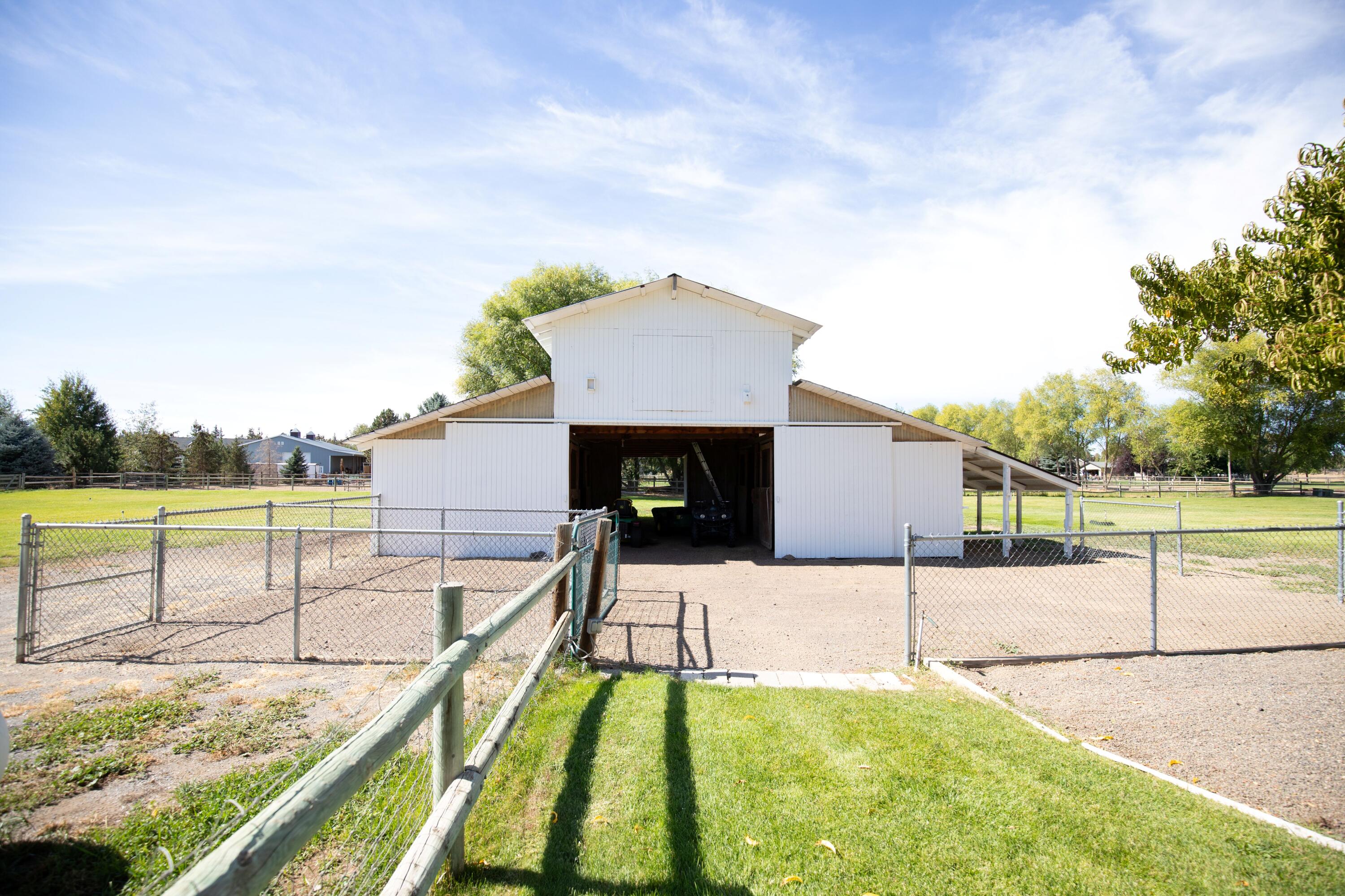 Classic Estates - Residential