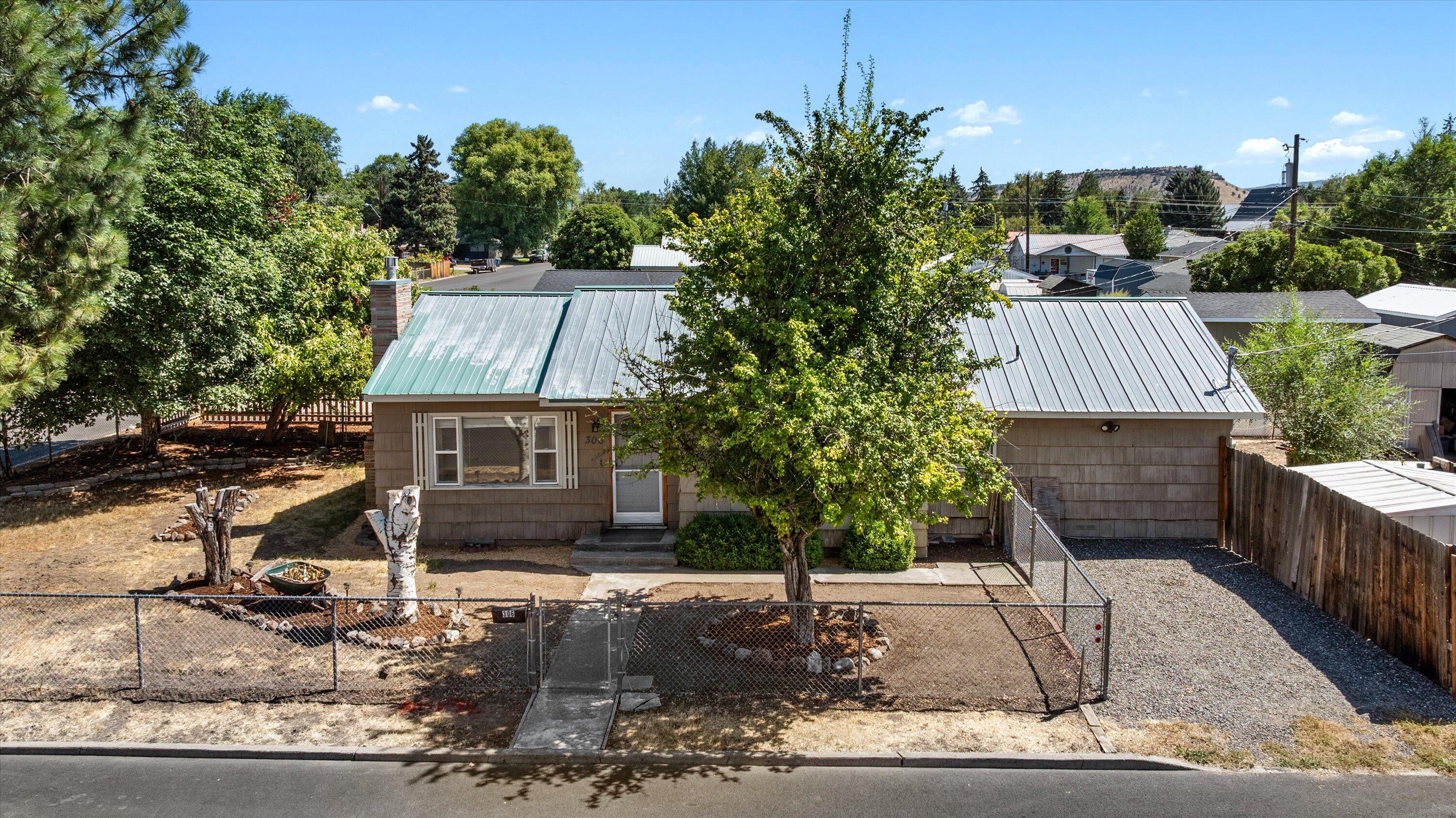 Oregon + Western - Residential