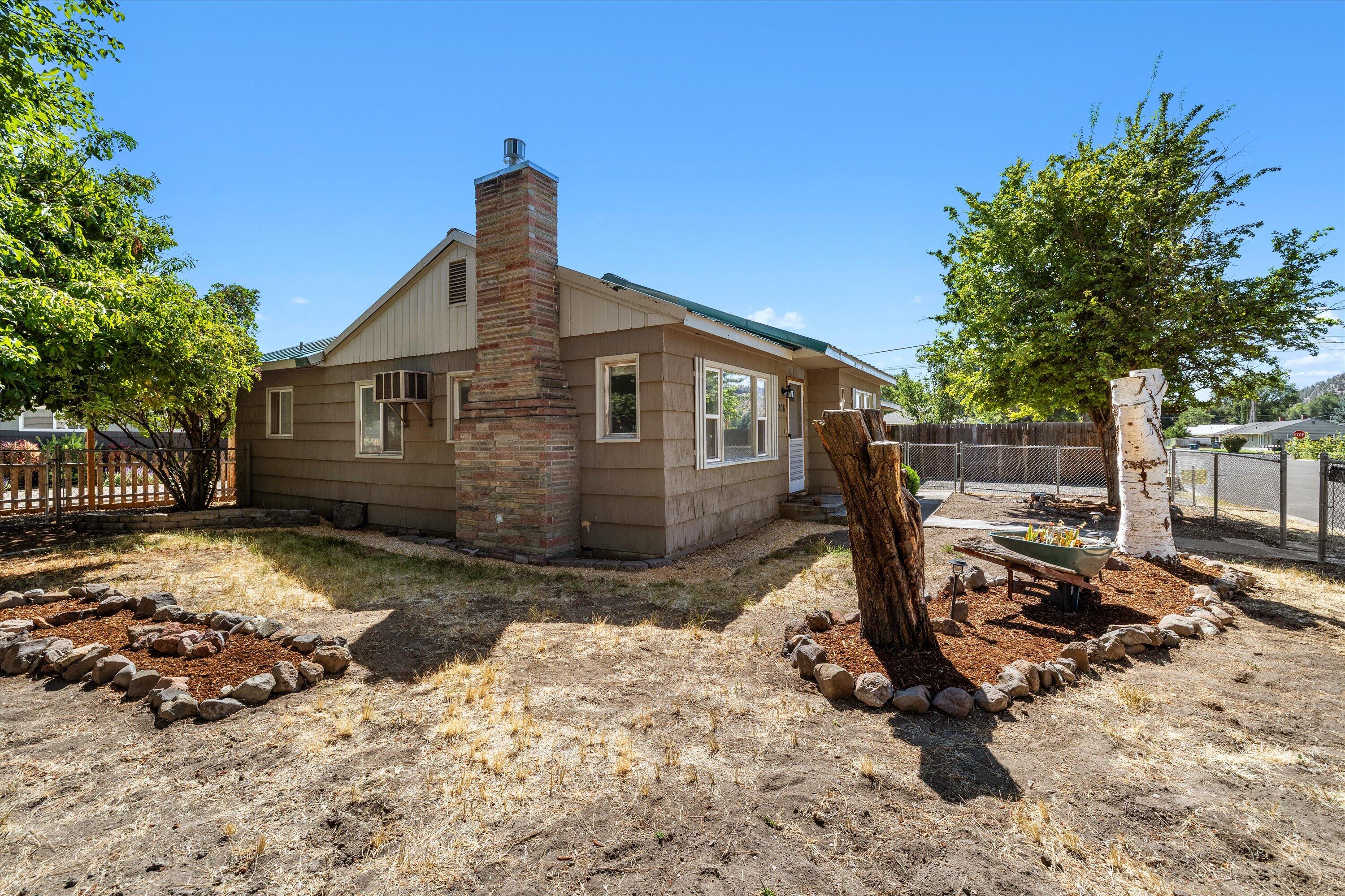 Oregon + Western - Residential