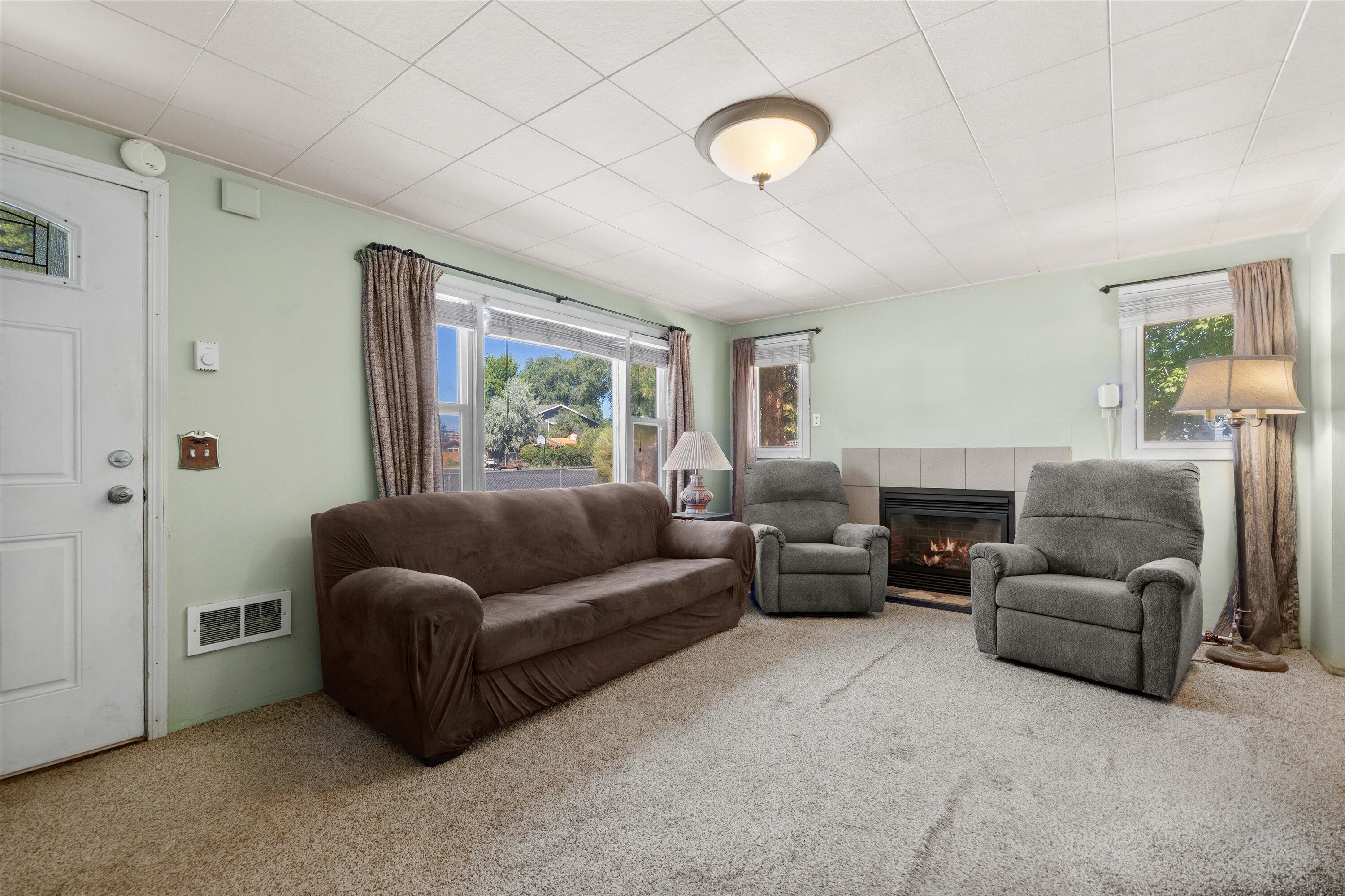 Oregon + Western - Residential