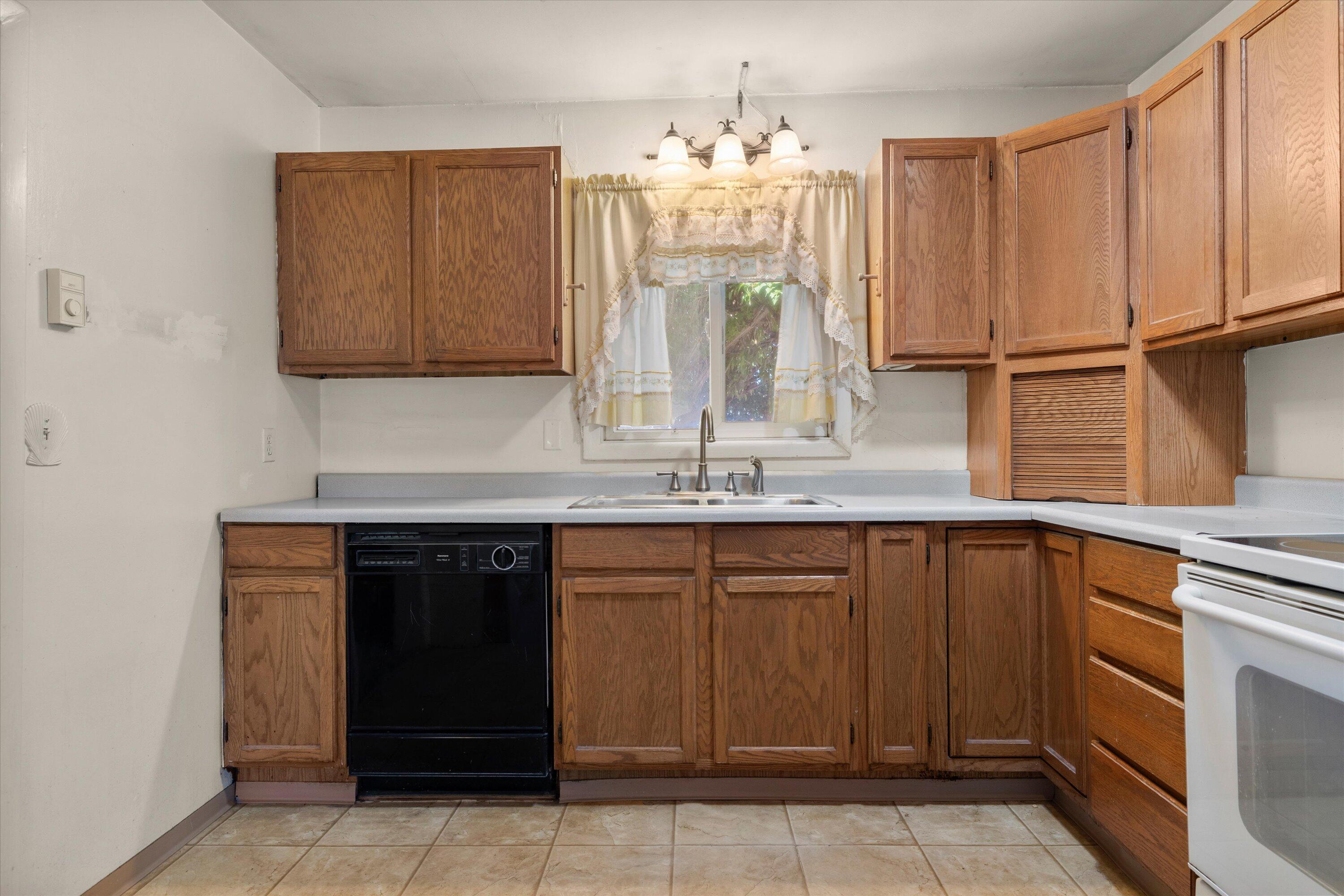 Oregon + Western - Residential